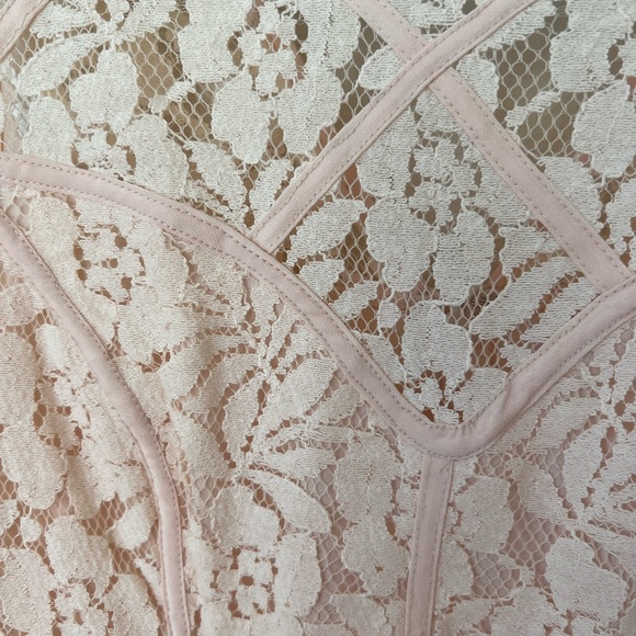 BCBGeneration peach lace dress size 0 - Picture 8 of 10